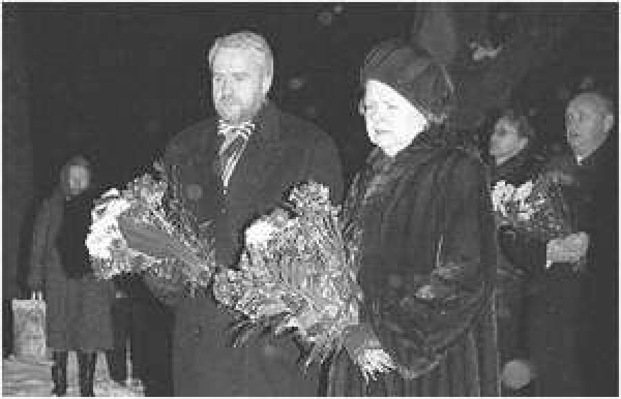 Баррикады молодости нашей