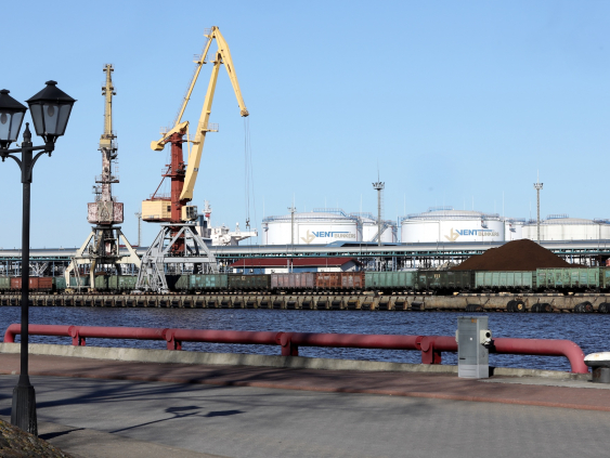 Грузы возвращаются в Вентспилс: рост после провального 2024 года