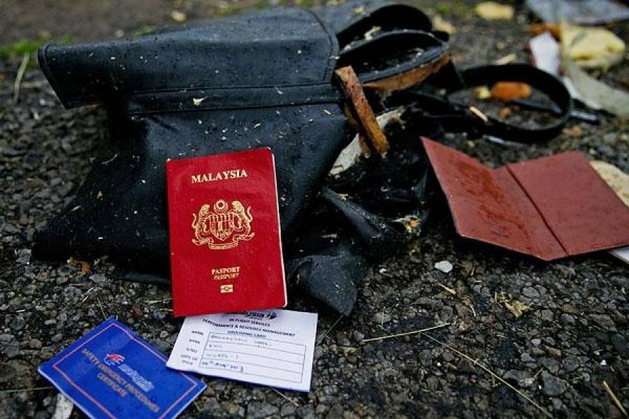 Нидерланды опять затягивают ответ на вопрос: кто сбил над Украиной малайзийский &quot;боинг&quot;?