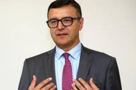 Министр о повышении налогов: будут зарплаты уровня ЕС и процветание