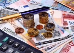 Бизнес призывает повысить порог подоходного налога с населения до 2000 евро