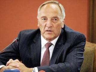 Президент: Россия манипулирует международным мнением