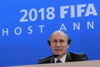 Forbes: что Путин дал Блаттеру за ЧМ-2018