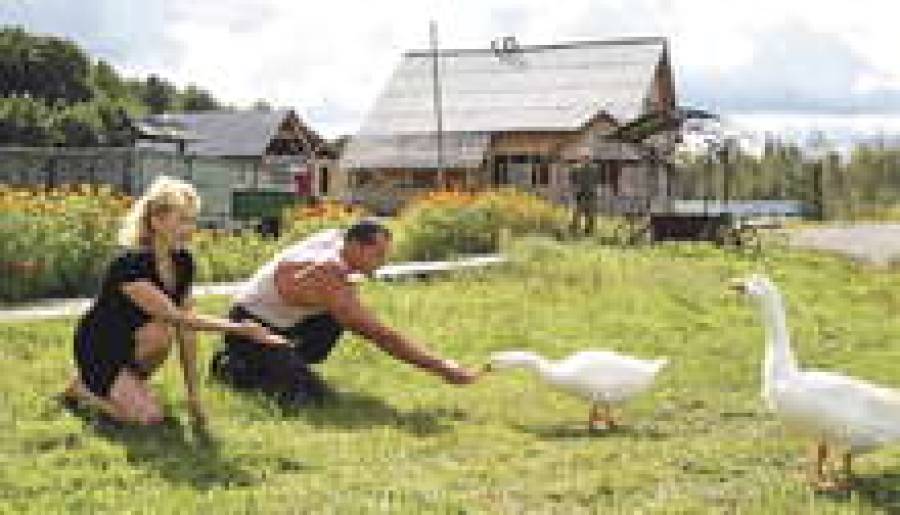 Под белыми от солнца небесами