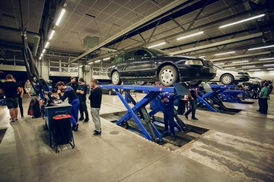 Внимание автоводителей: меняется ставка налога на молодые авто