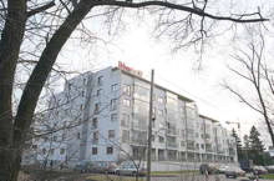 “Южная подкова” в Зиепниеккалнсе стала эпицентром спора PilsўtmЊju institҐts Urban Art и Kalnozols celtniec¤ba.