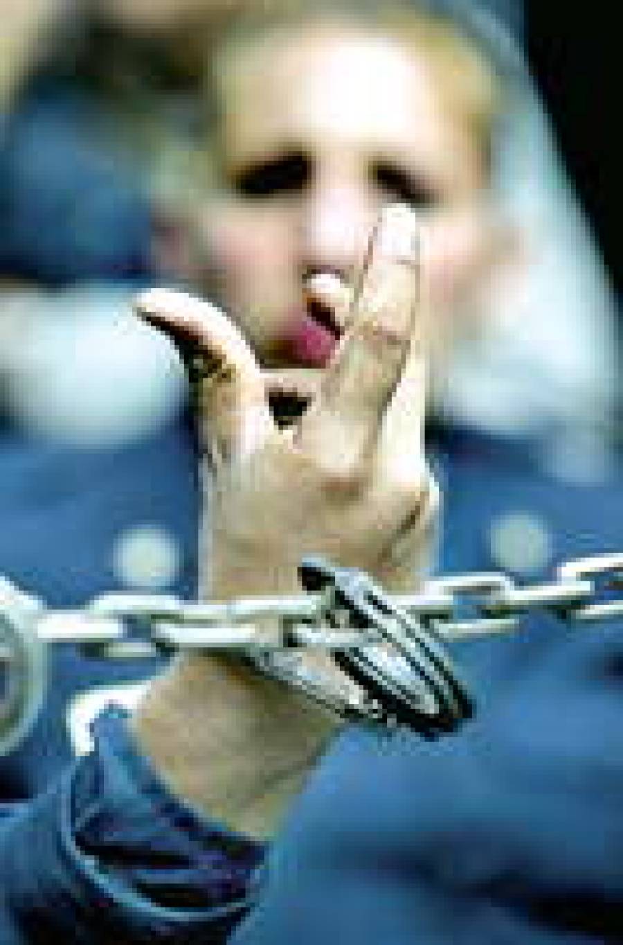 С 1 октября 2005 года организации, представляющие опасность,  разрешено ликвидировать.