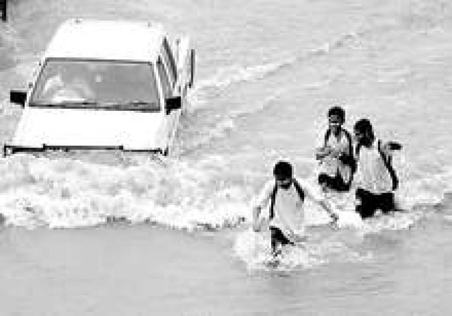 Муссонные наводнения в Индии, Пакистане и Бангладеш стали причиной гибели свыше 500 человек.