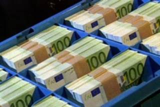 Литовцы за сутки перевели в евро 10 млн литов