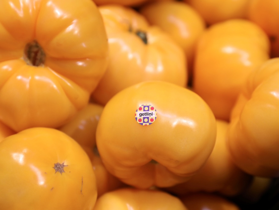 «Getliņi eko» проведёт аукцион по продаже урожая томатов и огурцов