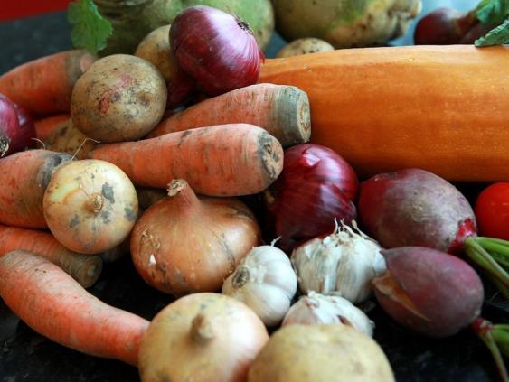 За год в Латвии сильно подешевела сельхозпродукция