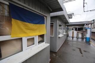 Украинским беженцам в Риге выдадут э-талоны, еду и деньги