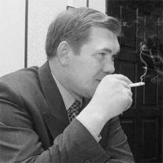 Лебедь стал монархистом