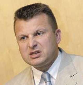 Министр сообщения нашел виноватых.