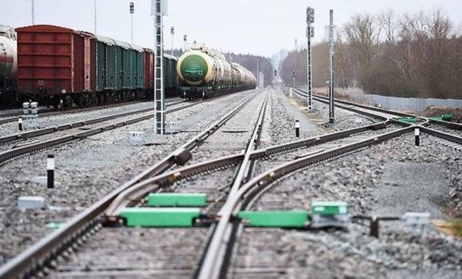 Транзит рухнул? Компания из РФ закрывает офис в Риге