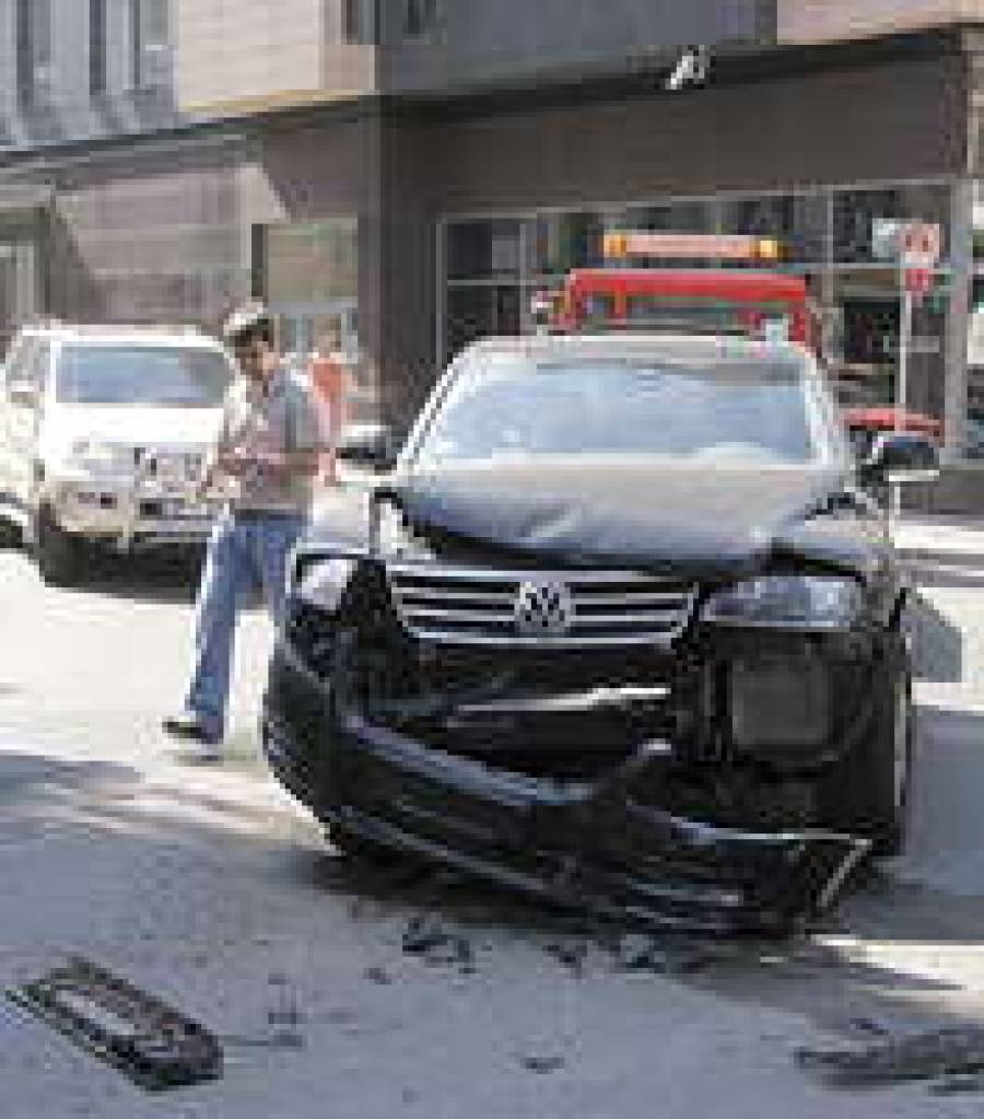 Где тут ближайшее интернет-кафе.