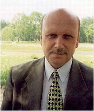 Слева от премьера.Александр Михайлов - чекист, журналист, сценарист