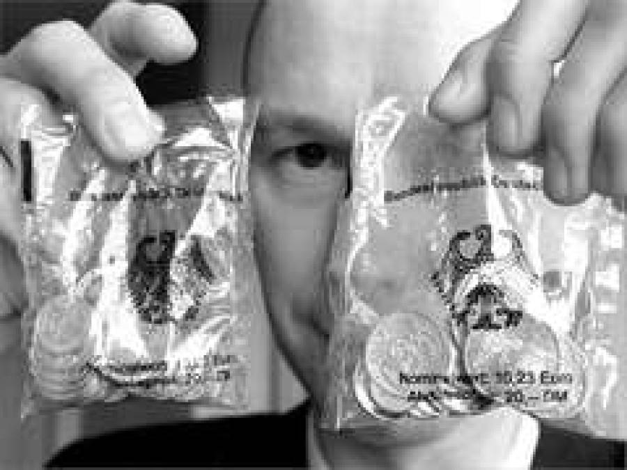 Криминальное евро. Что пока не отмыто - будет обменено.