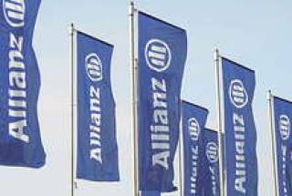 В Allianz уверены, что расходы по спасению Греции и всей зоны евро должны быть разделены между государством и частными инвесторами.