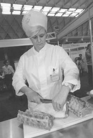 Мясная перестройка. Стремление в ЕС &quot;ломает&quot; прилавки на латвийских рынках.