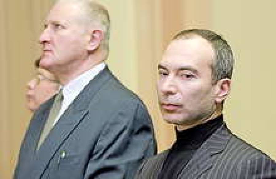 А.Лавент (справа) и Т.Фрейманис вновь на скамье подсудимых.