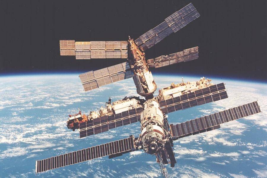 Российские космонтавты пострадали от российских санкций, введенных против США