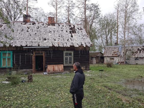 Пострадавшие от бури смогут получить от государства 3000 евро