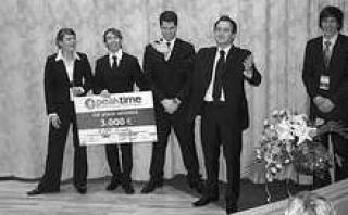 Победитель конкурса PeakTime 2008 команда The RSM Giants из Роттердамской школы менеджмента.