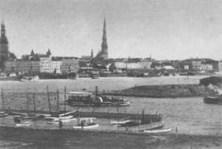 Церковь Петра сто лет назад. 