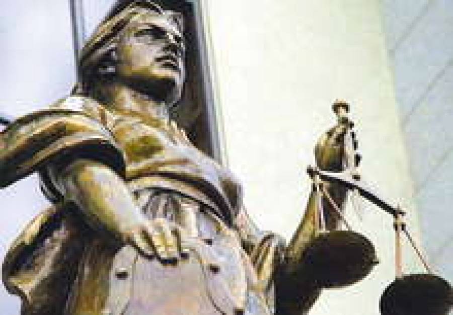 Конституционный суд должен решить, нарушены ли права банков.