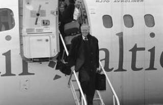 Биркавс - лидер проката. Треть прошлого года шеф МИДа провел в командировках