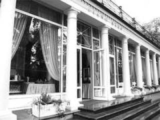 &quot;Вернисаж&quot; держит марку