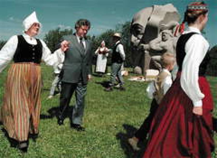 Латвию отрекламировали