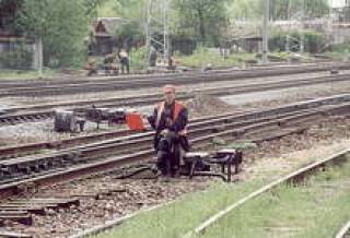 Россияне вполне могут выставить красный флаг на пути следования своих грузов в Латвию.