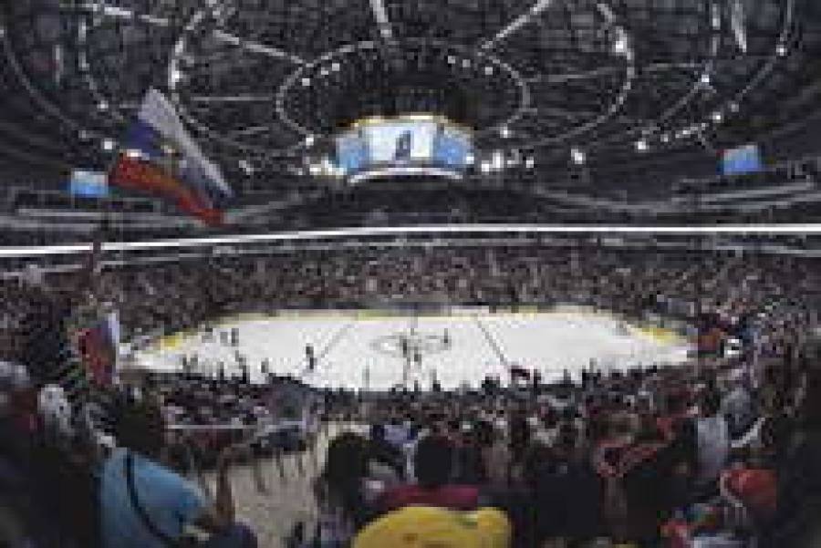 Трибуны минских арен неизменно заполнялись до отказа.