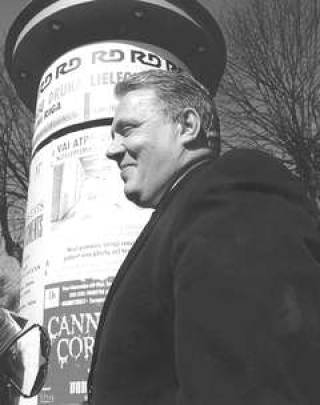  Андрис БЕРЗИНЬШ связал политику с бизнесом.