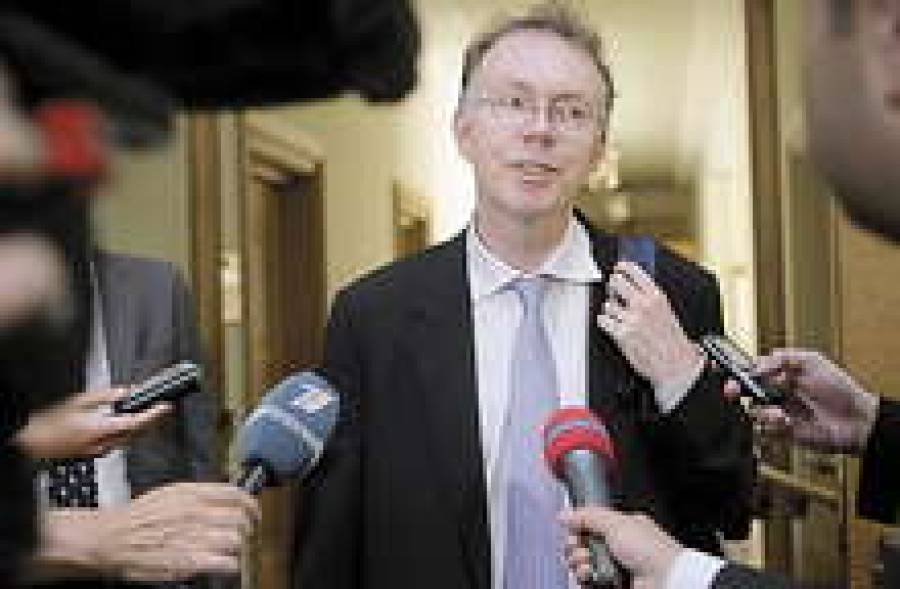 Руководитель миссии МВФ Марк Гриффит, на первый взгляд, не желает Латвии ничего дурного.