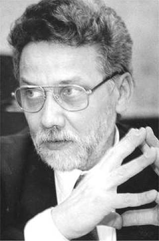  Инесис ФЕЙФЕРИС.