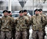 В Латвии обсуждают вопрос привлечения армии к защите границ