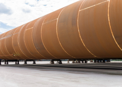 Нефть дешевеет после соглашения США и Ирана о перемирии