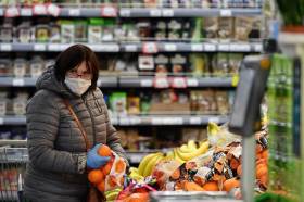 Министерство финансов пообещало латвийцам рост цен...практически на все