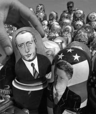 Клинтон едет в Москву