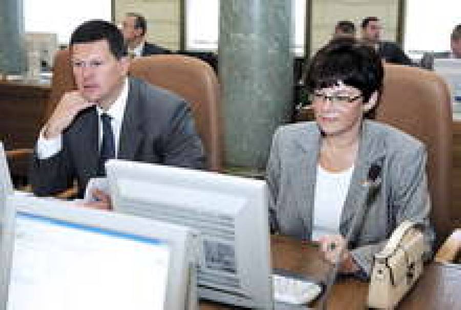 Е-министр Сигне Балиня сохранила и кресло, и портфель.