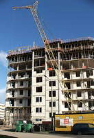 В проекте Māness nams строительство продолжается, но резервация квартир приостановилась.