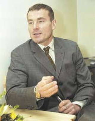 Этапы жизни Яниса Наглиса