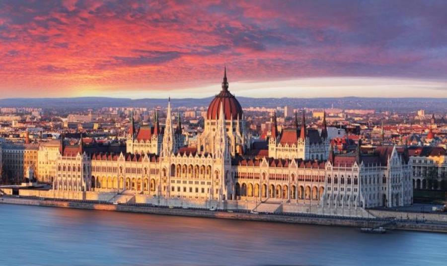 Венгрия переманивает инвесторов у Латвии