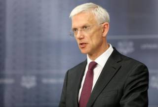 Премьер ждет объяснений министра по поводу увольнения совета ’’Latvenergo’’