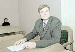 Бизнес в лицах и фактах