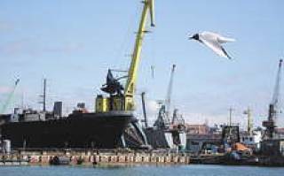 Литва выдала Германии годовое разрешение на транзит в Афганистан через Клайпедский порт невоенных грузов НАТО.