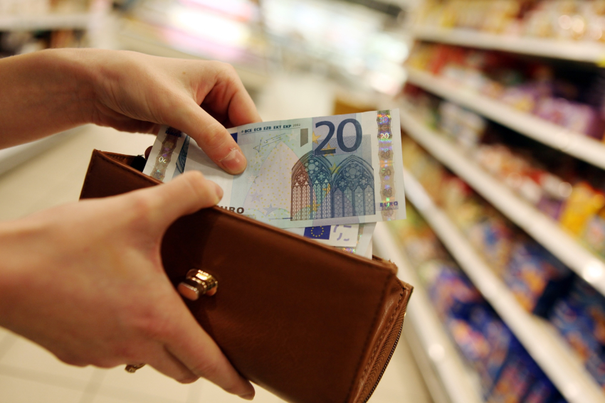 Годовая инфляция в июне снизилась до 3,4%